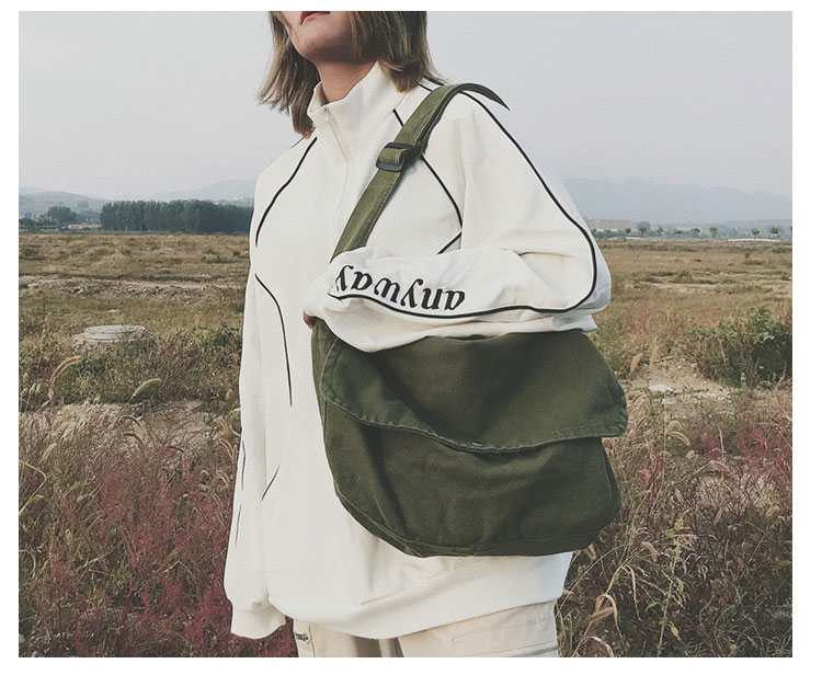 Large-capacity canvas shoulder tote bag