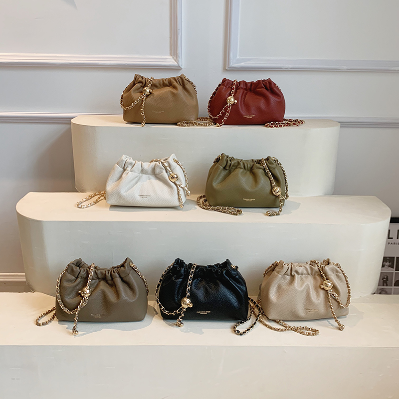 Chain shoulder/crossbody bag